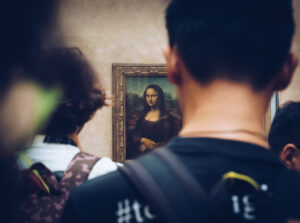 Admiring the Mona Lisa